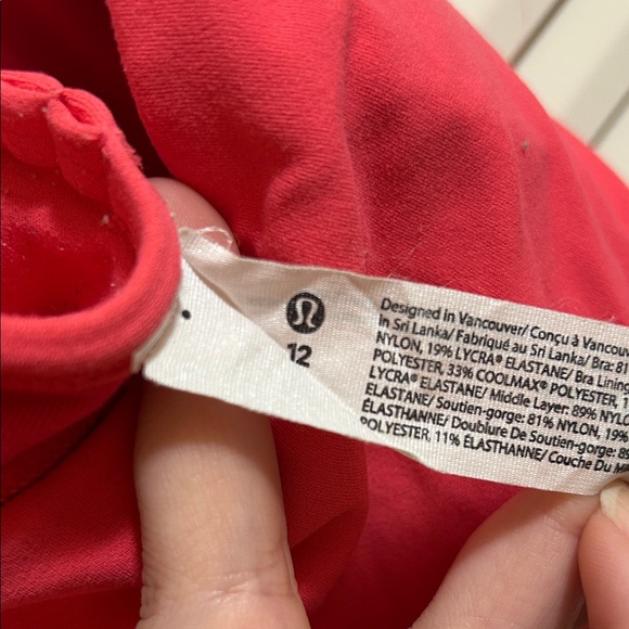 Lululemon Y Flow Bra in Lip Gloss - Picture 2 of 3